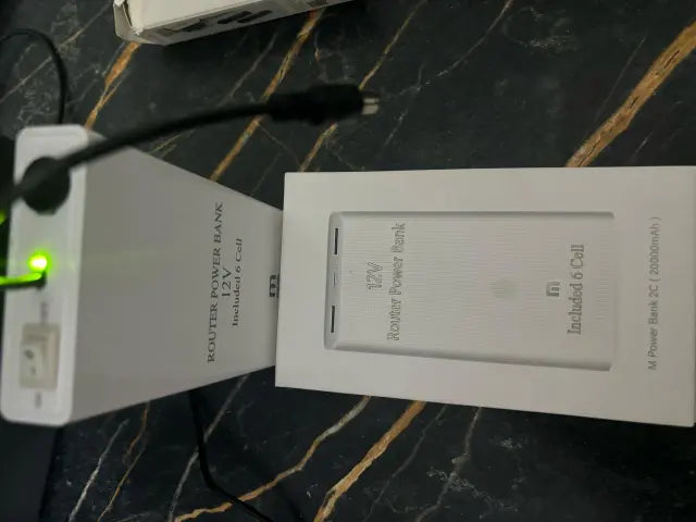 Wifi Router Power Bank (8-10hrs Battery Time)